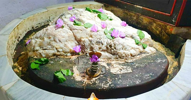 शिवलिंग पत्थर